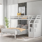 Litera alta doble sobre cama de tamaño completo con escalera