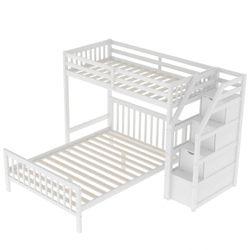 Litera alta doble sobre cama de tamaño completo con escalera