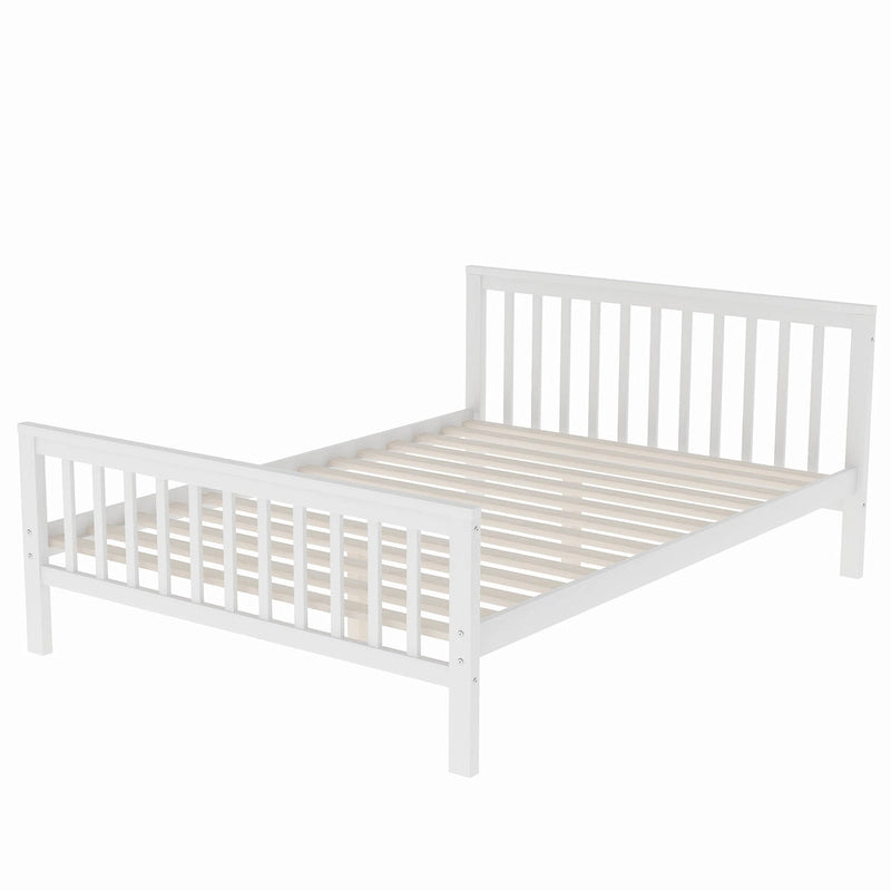 Litera alta doble sobre cama de tamaño completo con escalera