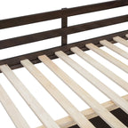 Cama alta de madera con escritorio en forma de U, compartimentos de almacenamiento y espejo triple