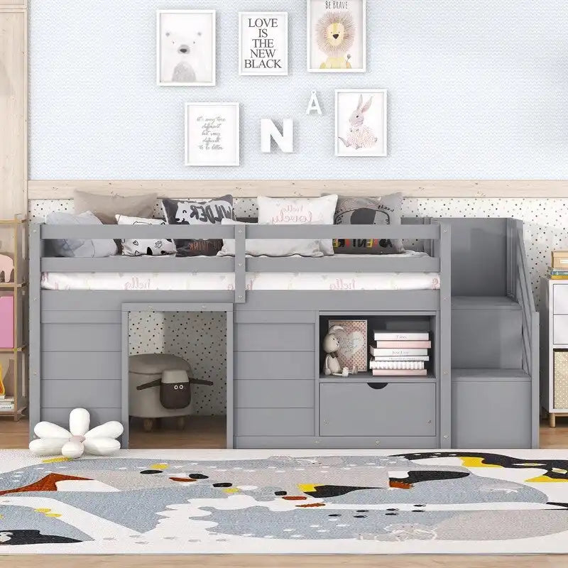 Cama baja tipo loft individual con estantería, cajón y escalera