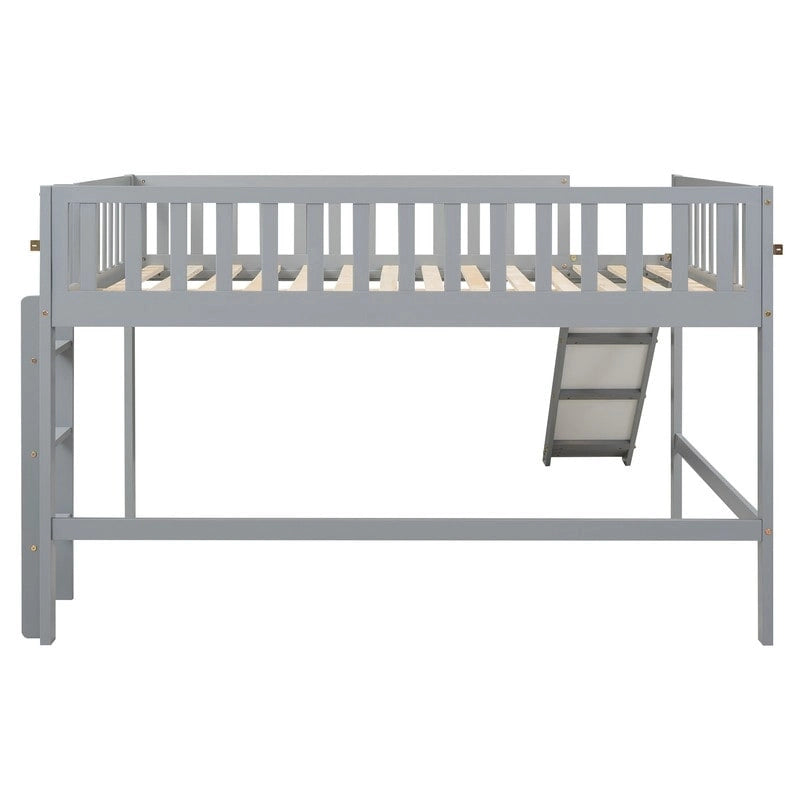 Cama baja tipo loft de tamaño completo con escalera y tobogán