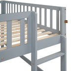 Cama baja tipo loft de tamaño completo con escalera y tobogán