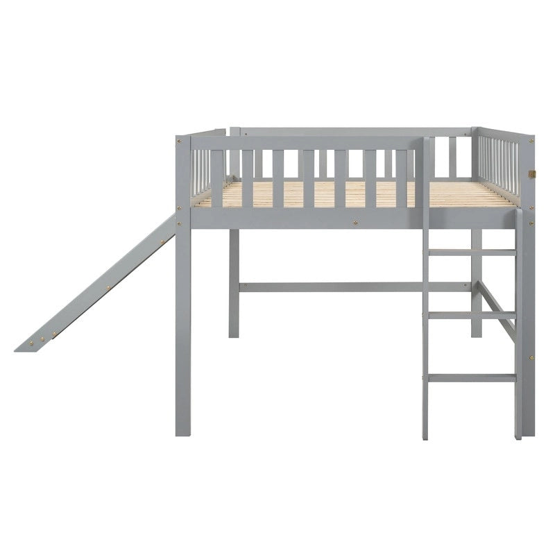 Cama baja tipo loft de tamaño completo con escalera y tobogán