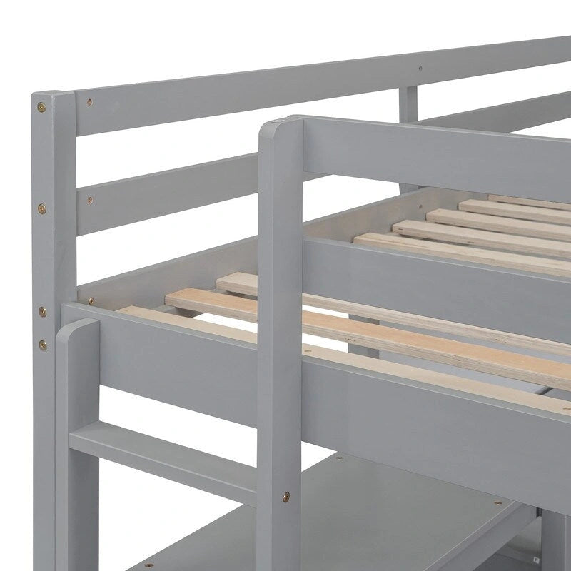 Cama alta de madera de tamaño matrimonial con estantes, escritorio y pizarra para escribir