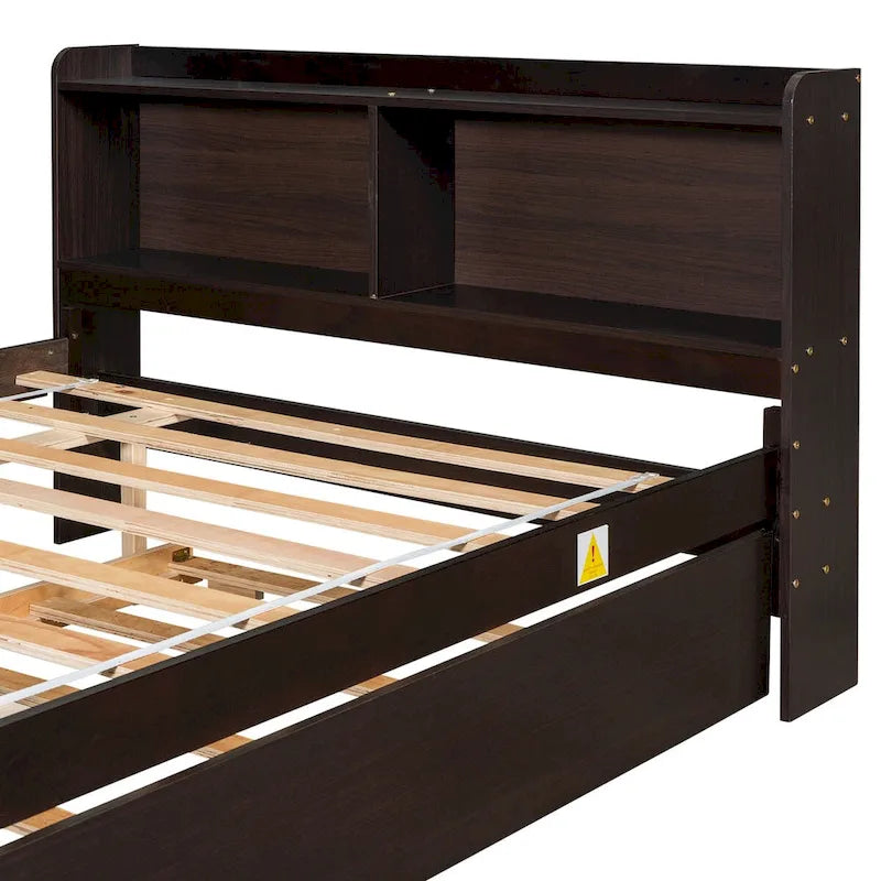 Cama doble con nido y estantería